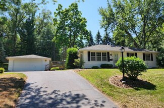 2419 W 107th St, Minneapolis, MN 55431