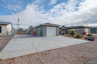 3695 E Robin Ln, Kingman, AZ 86409