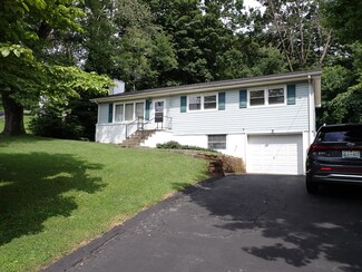 523 Ventura Cir, Bristol, VA 24201