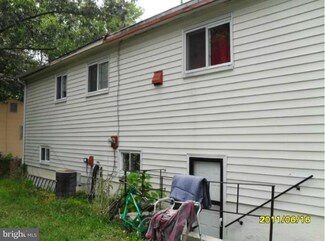 9011 Ardwick Ardmore Rd, Springdale, MD 20774