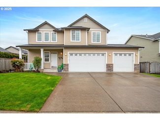 213 E 15th Place, La Center, WA 98629