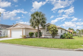 402 Maple Bluff Cir, Melbourne, FL 32940