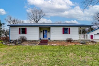 105 W Oak St, West Salem, OH 44287