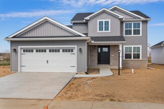 7 Kirby Cir, Monticello, IL 61856