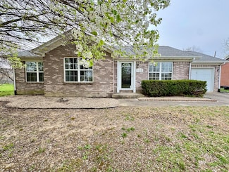 105 Henry Dr, Berea, KY 40403