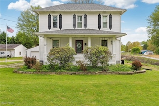 67 Pleasant St, Seville, OH 44273