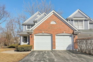361 Prairie Meadow Ln, Vernon Hills, IL 60061