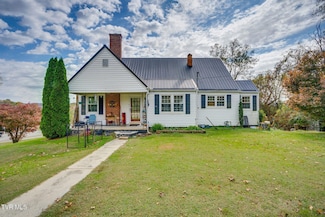 111 Old Stage Rd, Surgoinsville, TN 37873