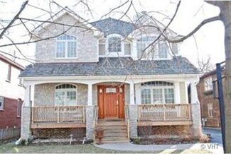 321 Linder Ave, Northfield, IL 60093