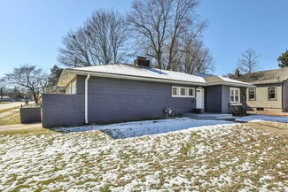 1540 E University St, Springfield, MO 65804
