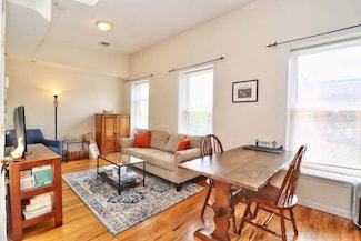 206 Christopher Columbus Dr Unit 4, Jersey City, NJ 07302