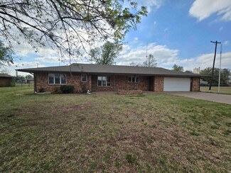 518 5th St, Kremlin, OK 73753