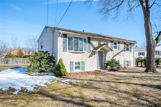 110 Oak Tree Ave, Warwick, RI 02886