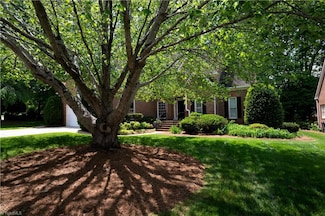 1 Regal Ct, Greensboro, NC 27410