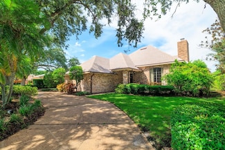 8497 Bardmoor Place, Seminole, FL 33777