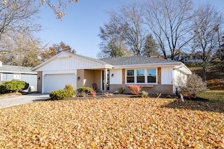 2109 Melody Ln, Waukesha, WI 53186