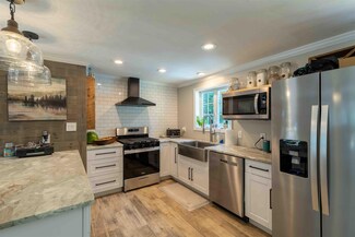 21 Woodcrest Dr, Ossipee, NH 03864