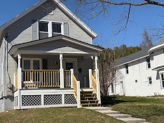 137 Oak St, Rutland, VT 05701