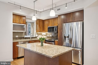 1025 1st St SE Unit 716, Washington, DC 20003