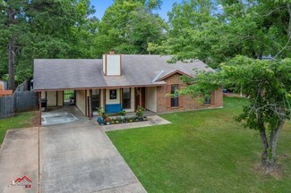 4586 Pine Crest Dr, Haughton, LA 71037