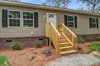 413 Peacock Ln, Summerville, SC 29483