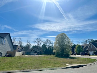 8318 Glenshire Ln, Chattanooga, TN 37421