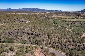 2951 S Juniper Way, New Harmony, UT 84757