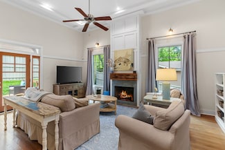 2402 Vaulx Ln, Nashville, TN 37204