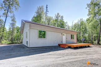 14926 E Golden Cap Cir, Talkeetna, AK 99676