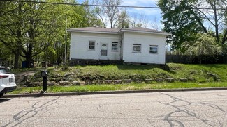 413 Meeker St, Leslie, MI 49251