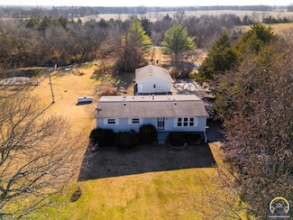 7055 E 125th St, Overbrook, KS 66524