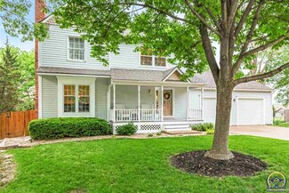 2704 Freedom Hill Ct, Lawrence, KS 66047