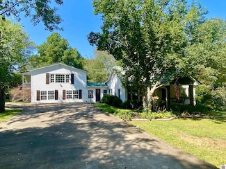 4135 Minnich Ave, Paducah, KY 42001