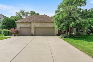 2701 Ashley Terrace, New Brighton, MN 55112
