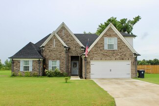 650 Robinson Dr, Marion, AR 72364