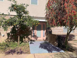 6148 The Oaks Ln Unit B, Pensacola, FL 32504