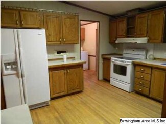 204 Shores Camp Rd, Adger, AL 35006