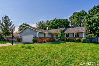 4600 Restmor St SW, Grandville, MI 49418