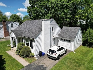 908 W 2nd St, Elmira, NY 14905