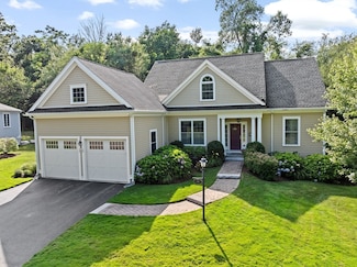 48 Ridgewood Crossing Unit 48, Hingham, MA 02043