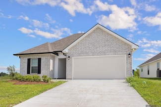 2144 Hayes Ave, Port Allen, LA 70767