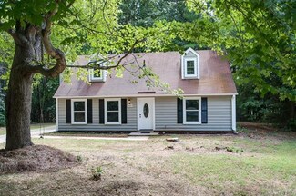 6403 Pineburr Ct, Charlotte, NC 28211