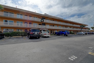 6400 46th Ave N Unit 307, Kenneth City, FL 33709