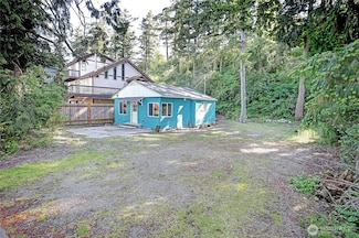 566 Sundin Dr, Camano Island, WA 98282