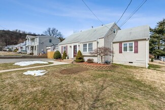 62 Tristan Rd, Clifton, NJ 07013