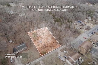 2135 Linnus Dr, High Ridge, MO 63049