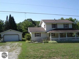 2686 Rose City Rd, Lupton, MI 48635