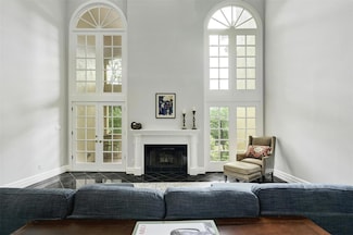 1937 Rue de St Tropez Unit 9, Austin, TX 78746
