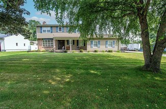 47 Mistletoe Rd, Niles, OH 44446