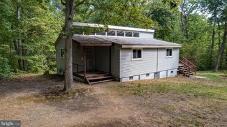 67 Turtle Ln, Hedgesville, WV 25427